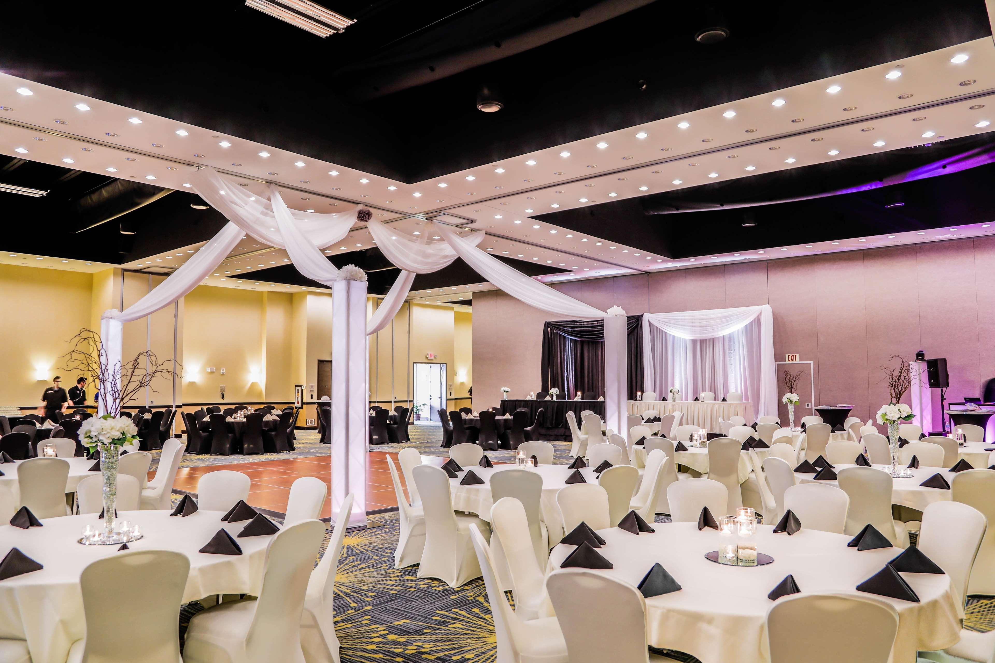Hilton Garden Hotel 3*