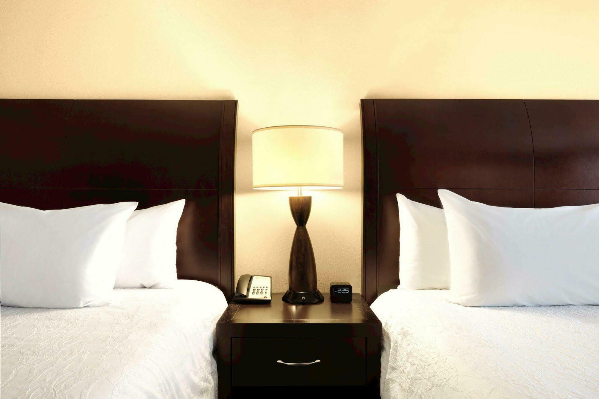 Hilton Garden Hotel 3*